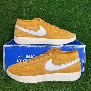 Size 13.5 - Mens Nike Book 1 Chevy Gold Brown Sail Basketball - IH0890-700